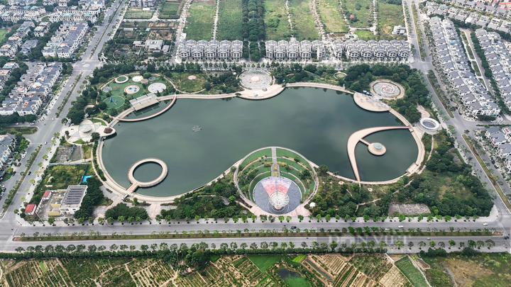 Astronomy park in Hanoi left abandoned - 9 Astronomy park in Hanoi left abandoned - 9