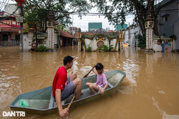 Hanoi pottery village submerged - 6 Hanoi pottery village submerged - 6