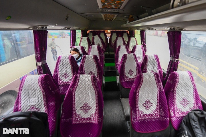 Hanoi stations deserted ahead of New Year - 9