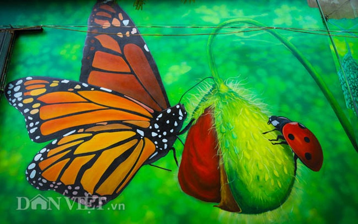 Mural project brightens Hanoi suburban village - 6