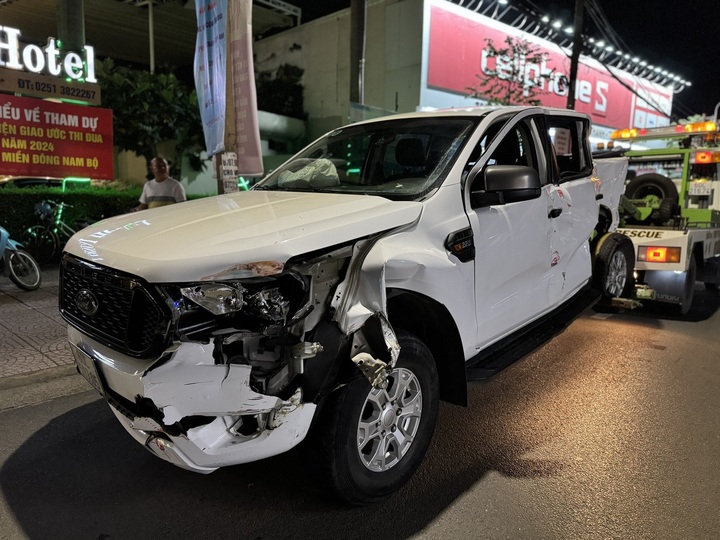 Two dead in Dong Nai train crash - 2