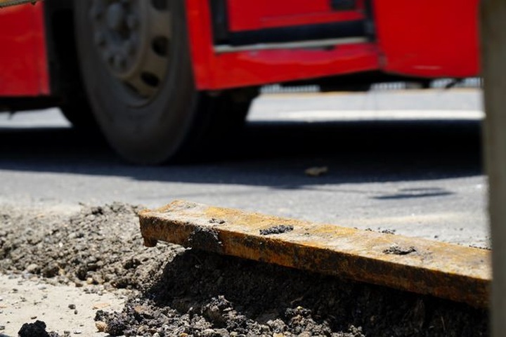 Deterioration of Hanoi’s Thang Long Bridge continues - 7
