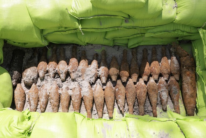 Wartime ammunition cache discovered in central province - 1