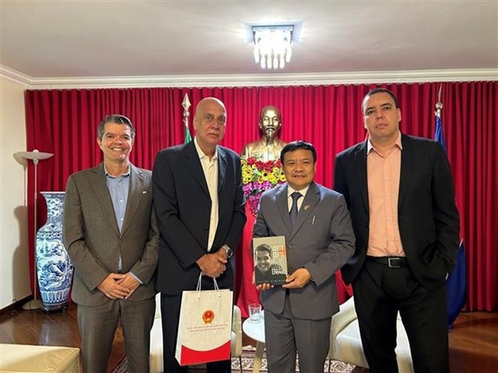 Rio de Janeiro seeks sport and tourism cooperation with Vietnam - 1 Rio de Janeiro seeks sport and tourism cooperation with Vietnam - 1