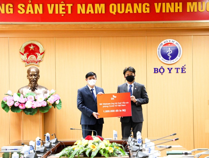 SK Group donates one million USD to Vietnam's vaccine fund - 1 SK Group donates one million USD to Vietnam's vaccine fund - 1
