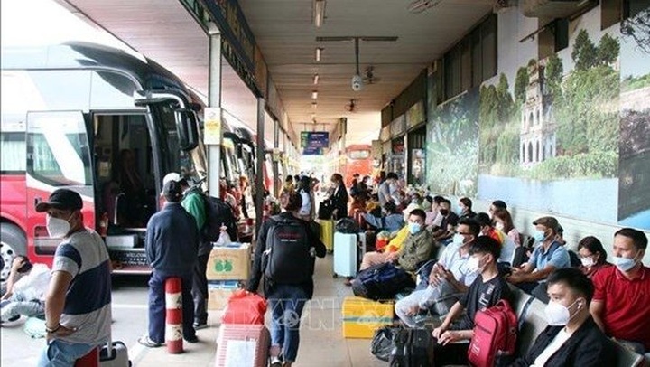 Best conditions must be created for people to return to hometown for Tet: Official - 1