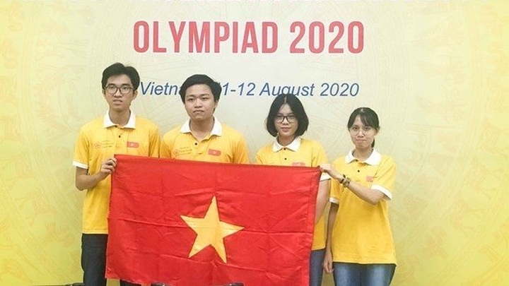 Vietnam wins four prizes at Int’l Biology Olympiad 2020 - 1