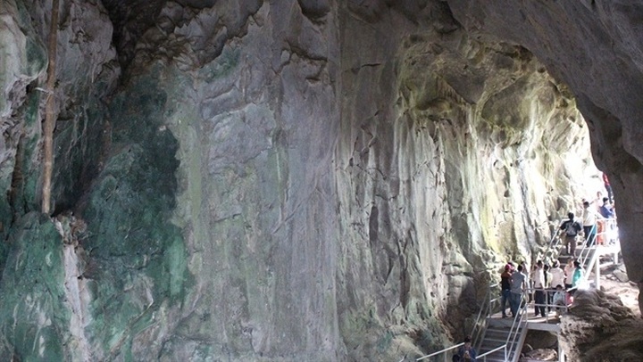 Conservation plan approved for prehistoric site of Con Moong Cave - 1