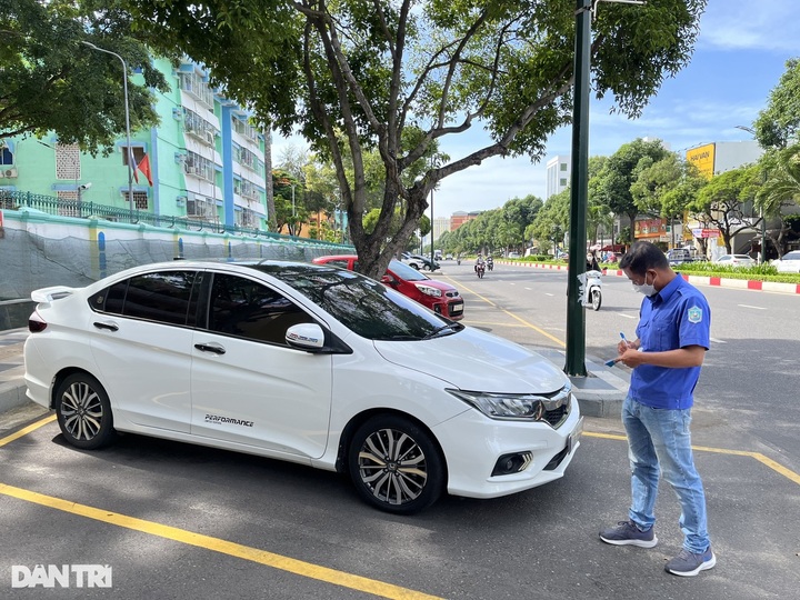 Vung Tau City charges parking on local streets - 1 Vung Tau City charges parking on local streets - 1