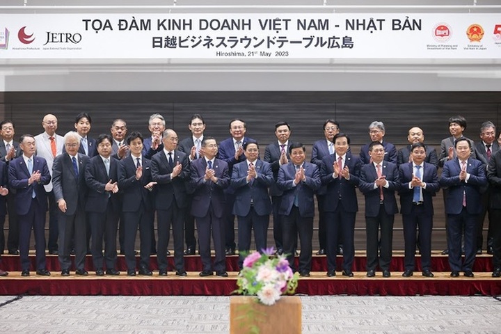 PM Chinh attends Vietnam - Japan business seminar - 1