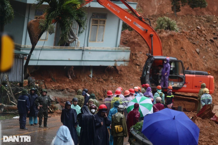 Lam Dong landslide kills four - 3 Lam Dong landslide kills four - 3