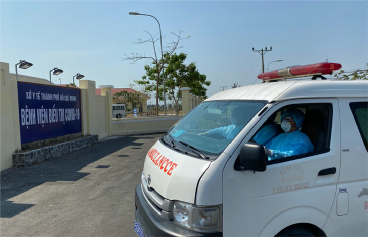 HCM City Covid-19 hospital reopened amid pandemic outbreak - 1
