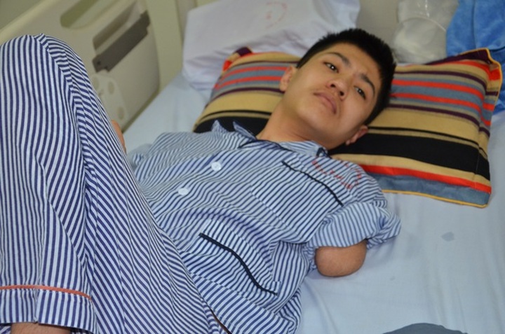 Terminally-ill mother calls for help for son - 1