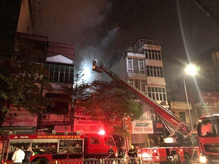 Four die in Hanoi house fire - 2 Four die in Hanoi house fire - 2