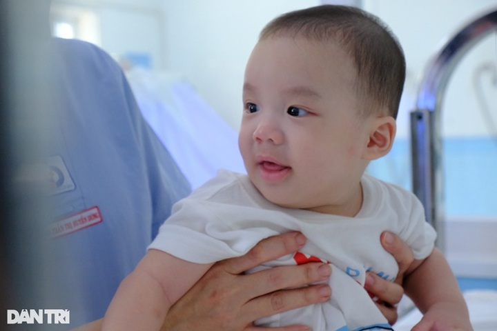HCM City hospital calls for donations to support abandoned infants - 1