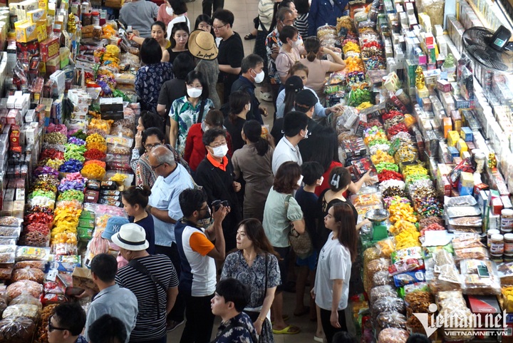 New look for major Danang market - 8