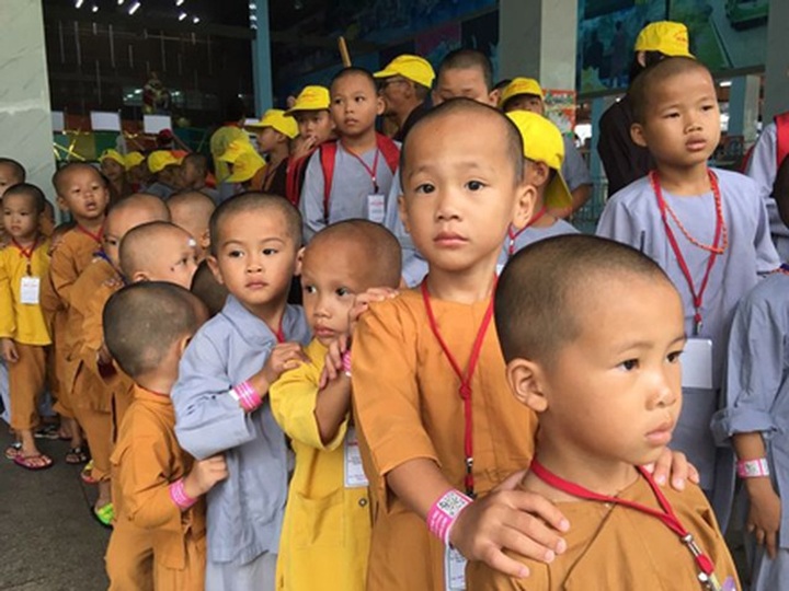 Ba Ria-Vung Tau pagoda becomes shelter for hundreds of children - 2