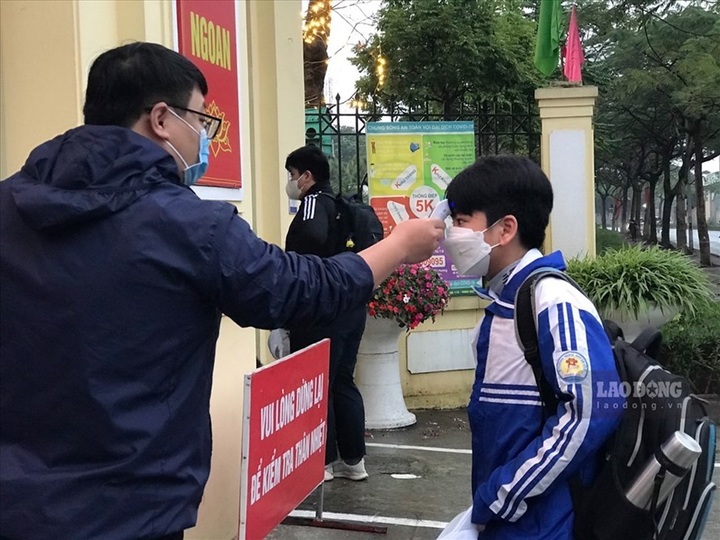 Hanoi schools urged to ensure medical force for reopening - 1 Hanoi schools urged to ensure medical force for reopening - 1