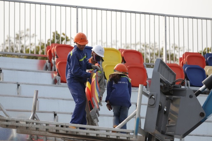 Hanoi Formula 1 track’s stands temporarily dismantled - 5