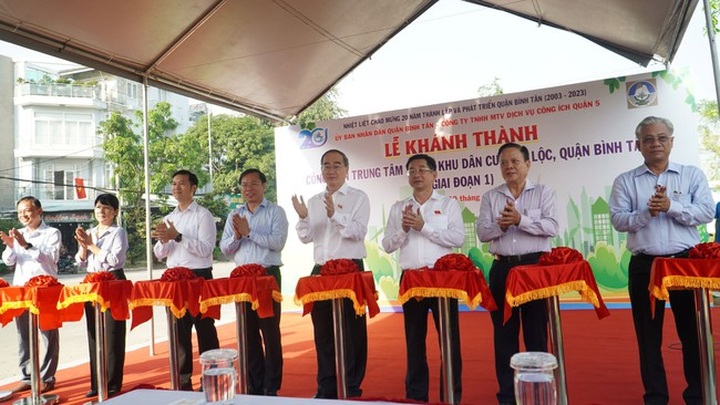 HCM city polluted dump site turned to green park - 2