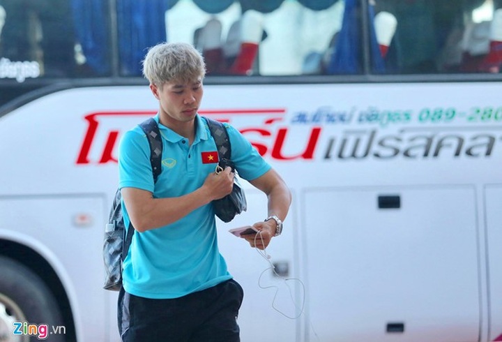 Vietnam team set for big bonus if they beat Malaysia in World Cup qualifier - 1