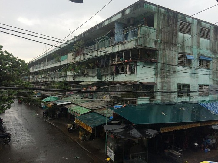 HCM City proposes VND500 billion apartment repair plan - 1