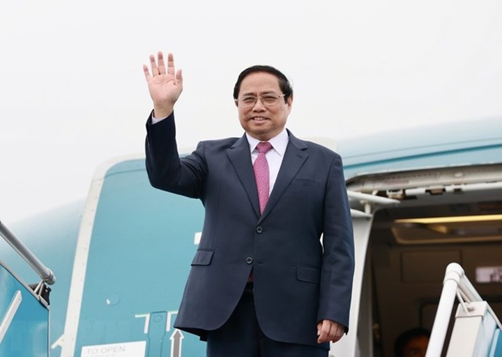 PM Pham Minh Chinh leaves Hanoi for ASEAN-Australia Special Summit, official visits to Australia, New Zealand - 1