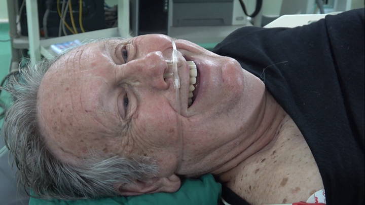 Heart attack victim saved at Tan Son Nhat Airport - 2