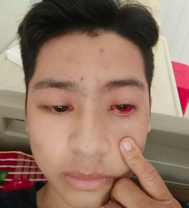 Nghe An couple in need of help for ailing son - 2