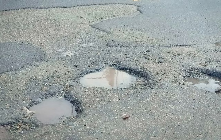 Phu Quoc streets ruined after flood - 2