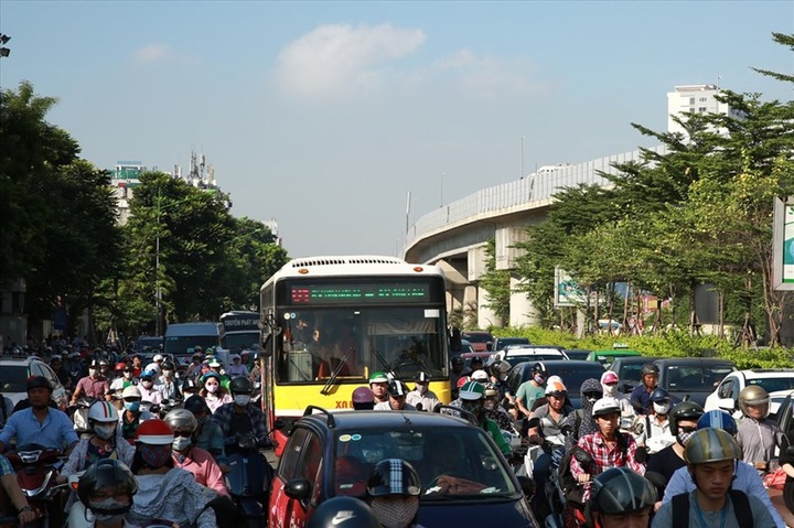 Complaints raised over metro adjusted bus routes - 1