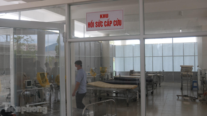 Danang dormitory turned into Covid-19 field hospital - 6