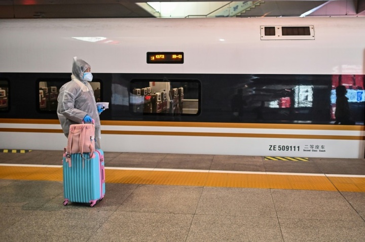China virus epicentre eases travel restrictions after lockdown - 1