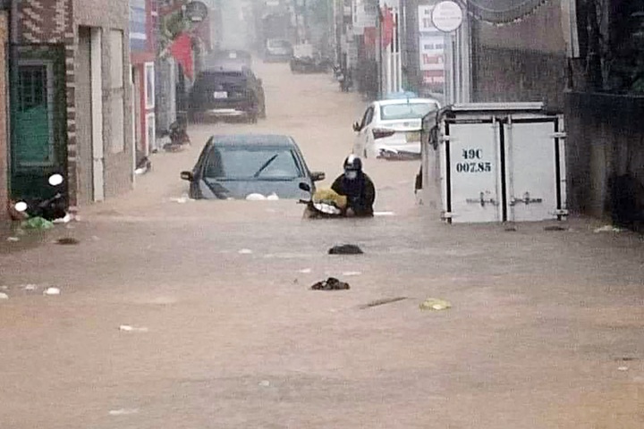 Causes of severe Da Lat flooding highlighted - 1