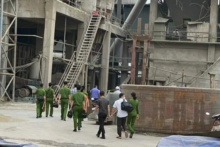 Seven workers killed in Yen Bai cement plant accident - 2