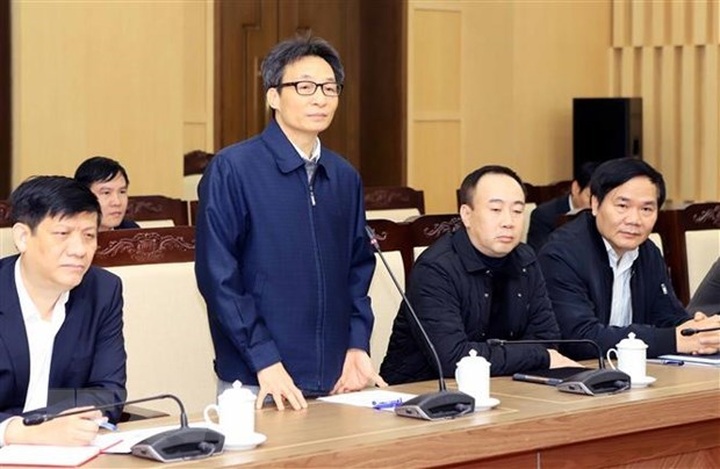 Deputy PM Dam inspects nCoV prevention in hit hard province - 1