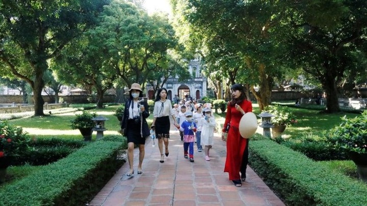 Hanoi to reopen many tourist sites - 1