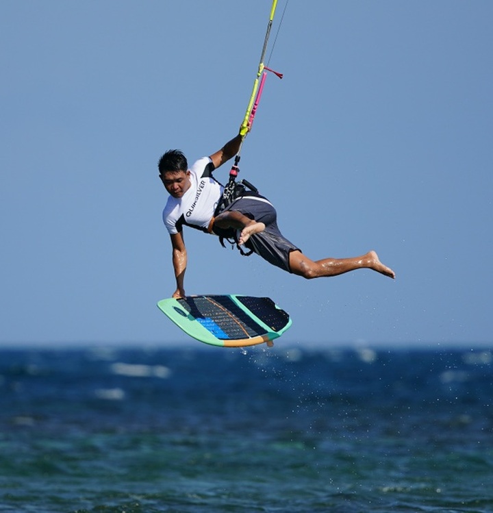 Kite Surfing Festival kicks off in Ninh Thuan - 2