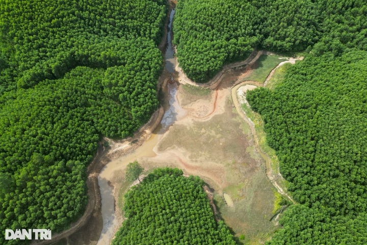 Thua Thien-Hue reservoirs lack water - 7 Thua Thien-Hue reservoirs lack water - 7