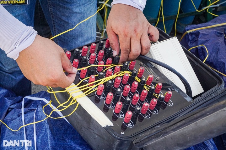 Teams ready for Da Nang International Fireworks Festival opening ceremony - 5