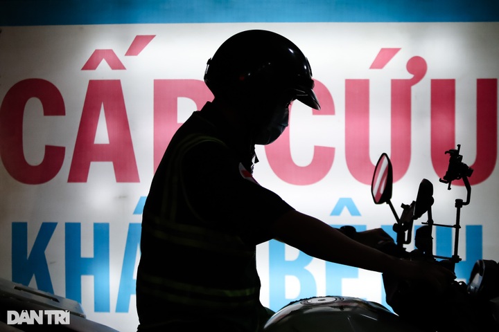 Ambulance support team in HCM City - 4