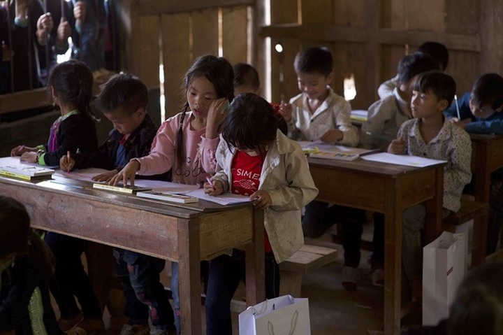 Charity run to provide new classrooms for mountainous children - 6