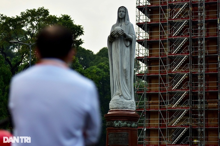 HCM City people sightsee and meet friends again after social distancing - 3 HCM City people sightsee and meet friends again after social distancing - 3