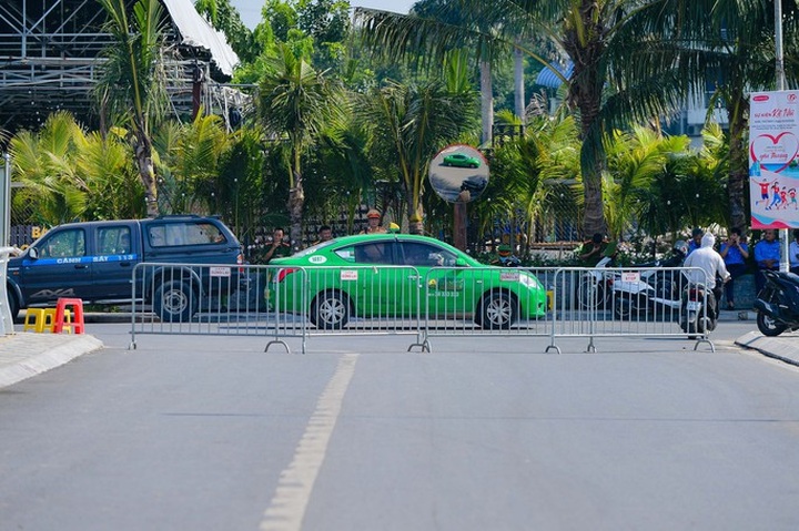 Last floating restaurants on Hanoi lake removed - 6 Last floating restaurants on Hanoi lake removed - 6