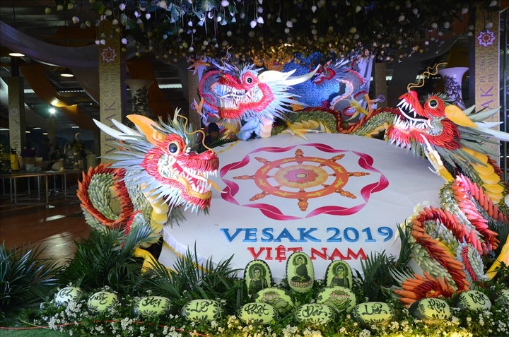 Massive buffet prepared for Vesak 2019 - 3 Massive buffet prepared for Vesak 2019 - 3