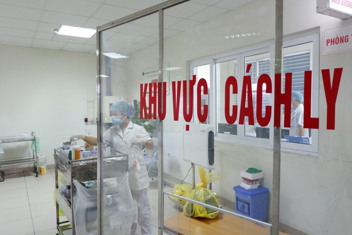 Vietnam records 11 new imported Covid-19 patients on Tuesday - 1