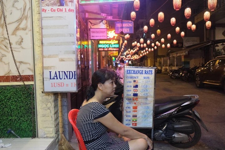 Popular HCM City tourism street targets new customers - 1