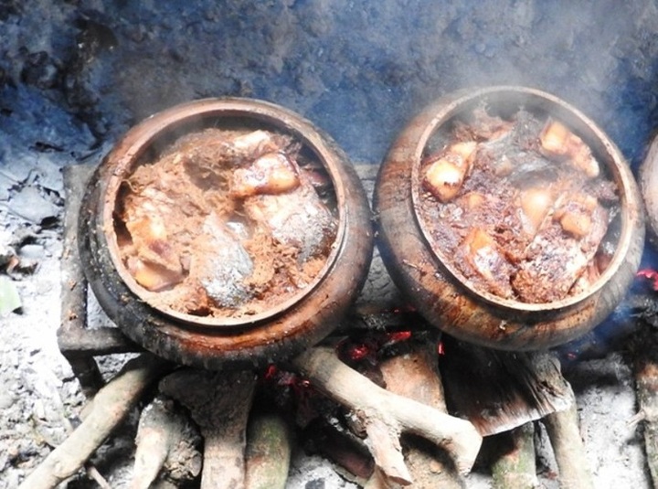 Vu Dai fish braising village busy with Tet atmosphere - 5 Vu Dai fish braising village busy with Tet atmosphere - 5