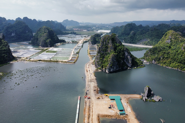 Sea encroachment project in Quang Ninh requested to be suspended - 1