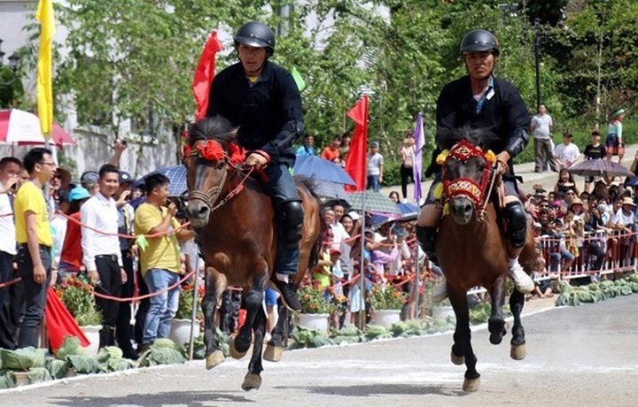 Lao Cai has four more national intangible cultural heritages - 1